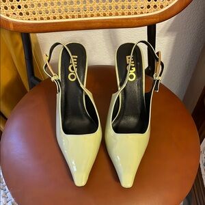 EGO Green Heels with Pointed Toe and Slingback